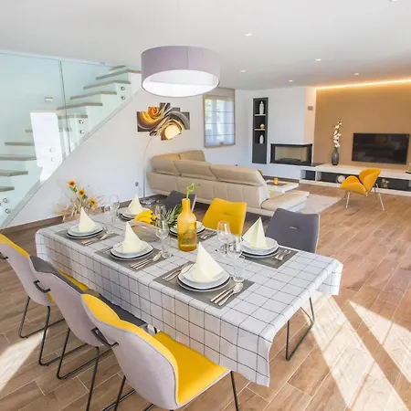 וילה Tiffany With Private Pool And Garden