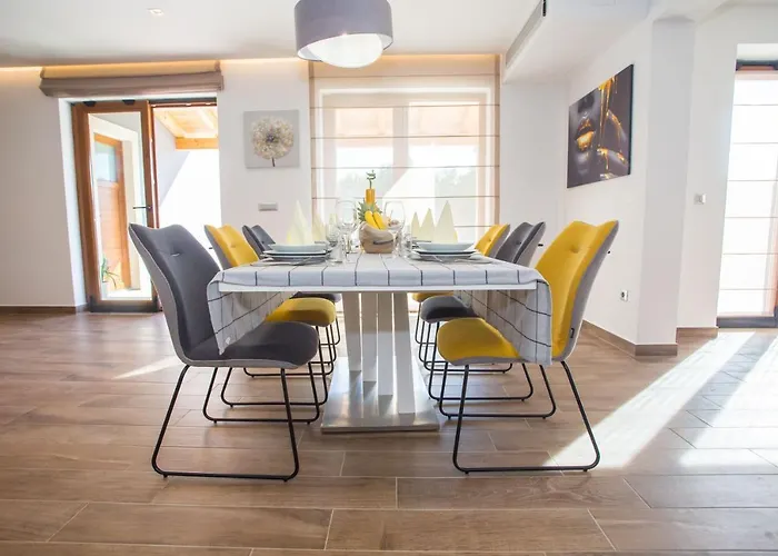 Villa Tiffany With Private Pool And Garden