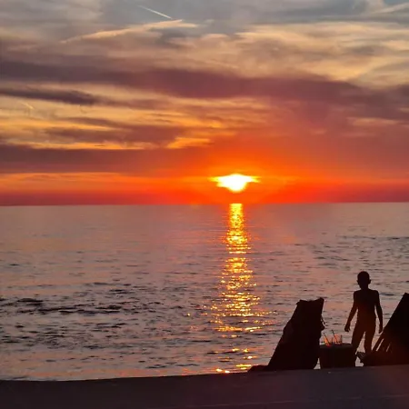 Villa Tiffany With Private Pool And Garden Poreč