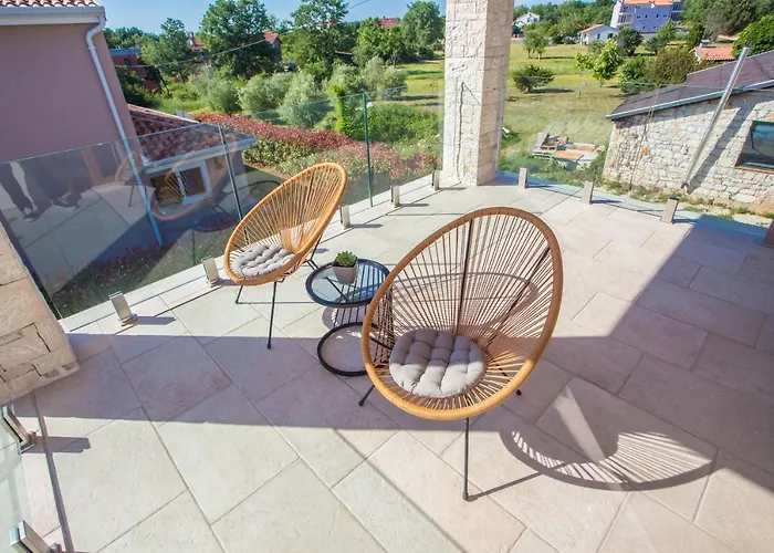 Willa Tiffany With Private Pool And Garden *