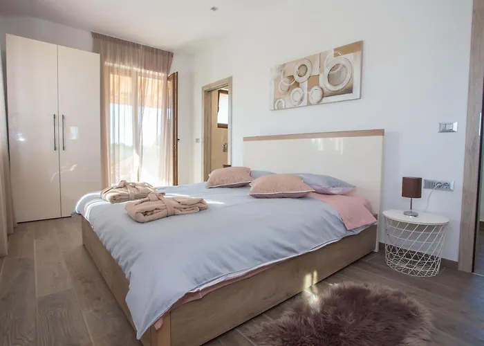 Tiffany With Private Pool And Garden ヴィラ *