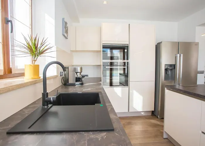 ヴィラ Tiffany With Private Pool And Garden